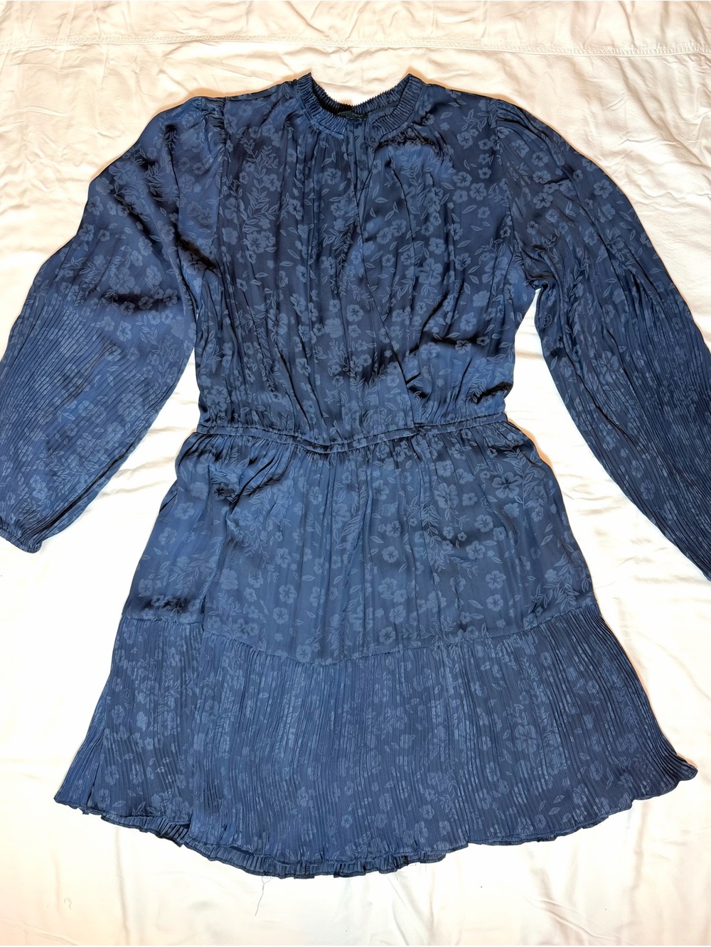 Current Air Blue Floral Pleated V-Neck Smocked Dress Size L - Picture 6 of 11